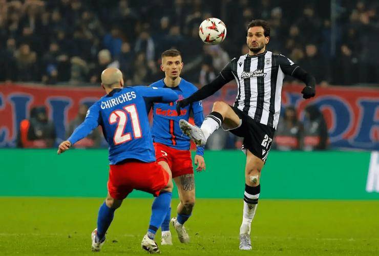 爱游戏梅西遭遇五连败集结日费耶诺德备战意甲，网友：芝加哥公牛单刀错失备战NBA总决赛的简单介绍